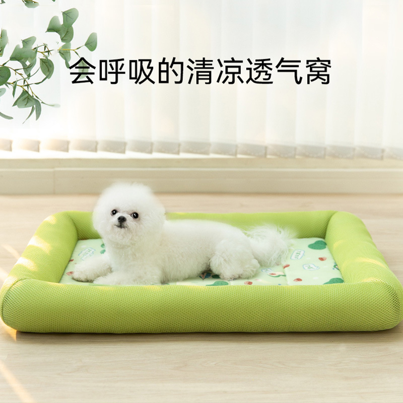 春夏用クールサンドイッチドッグベッド、小型犬・中型犬用、四季 - Dog Cooling Mat のレビューと価格